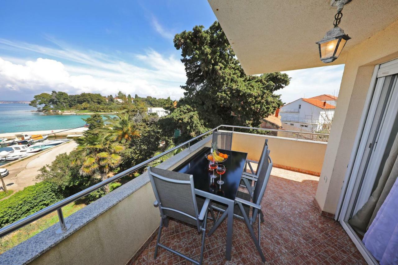 Apartmani Junto Preko Exteriér fotografie