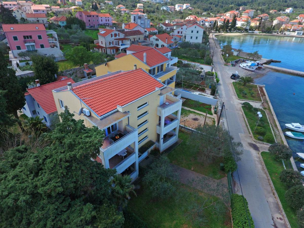 Apartmani Junto Preko Exteriér fotografie