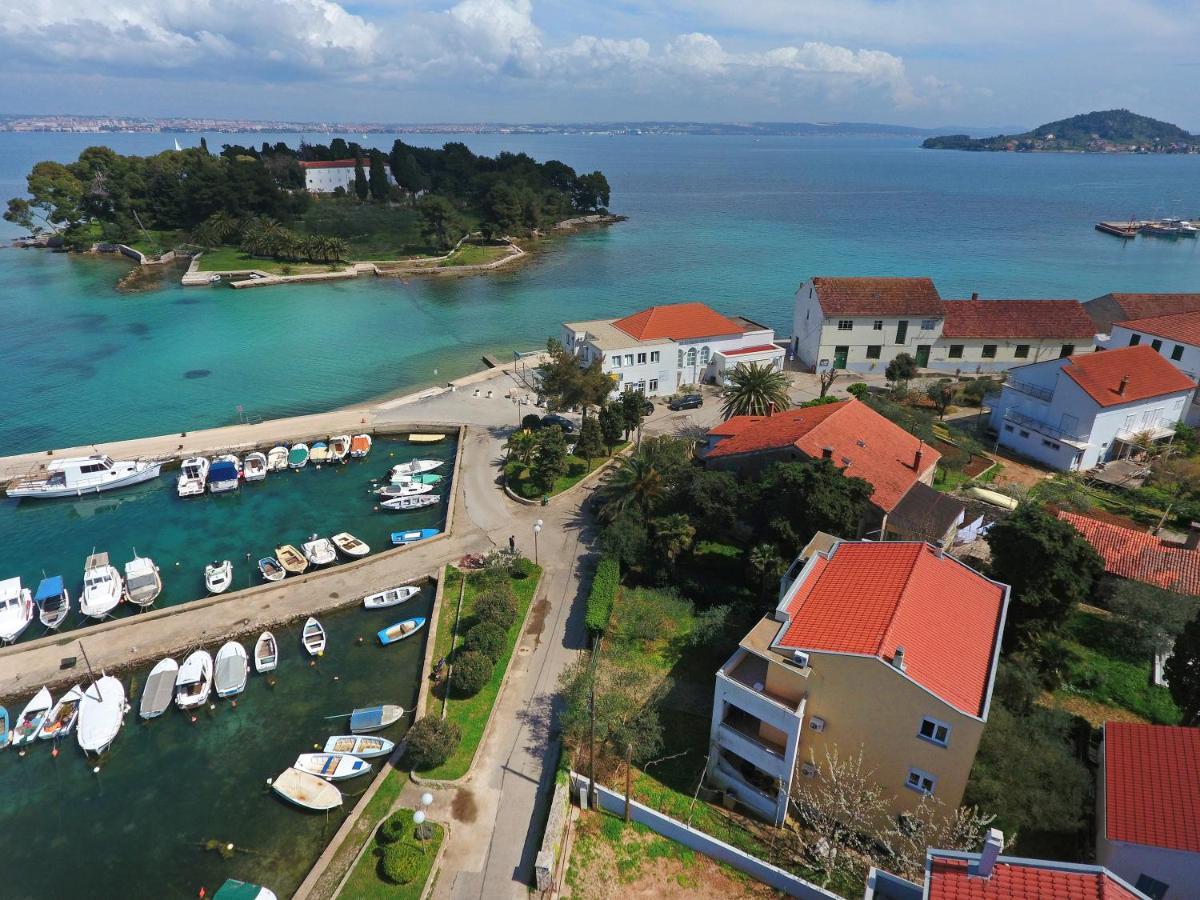 Apartmani Junto Preko Exteriér fotografie